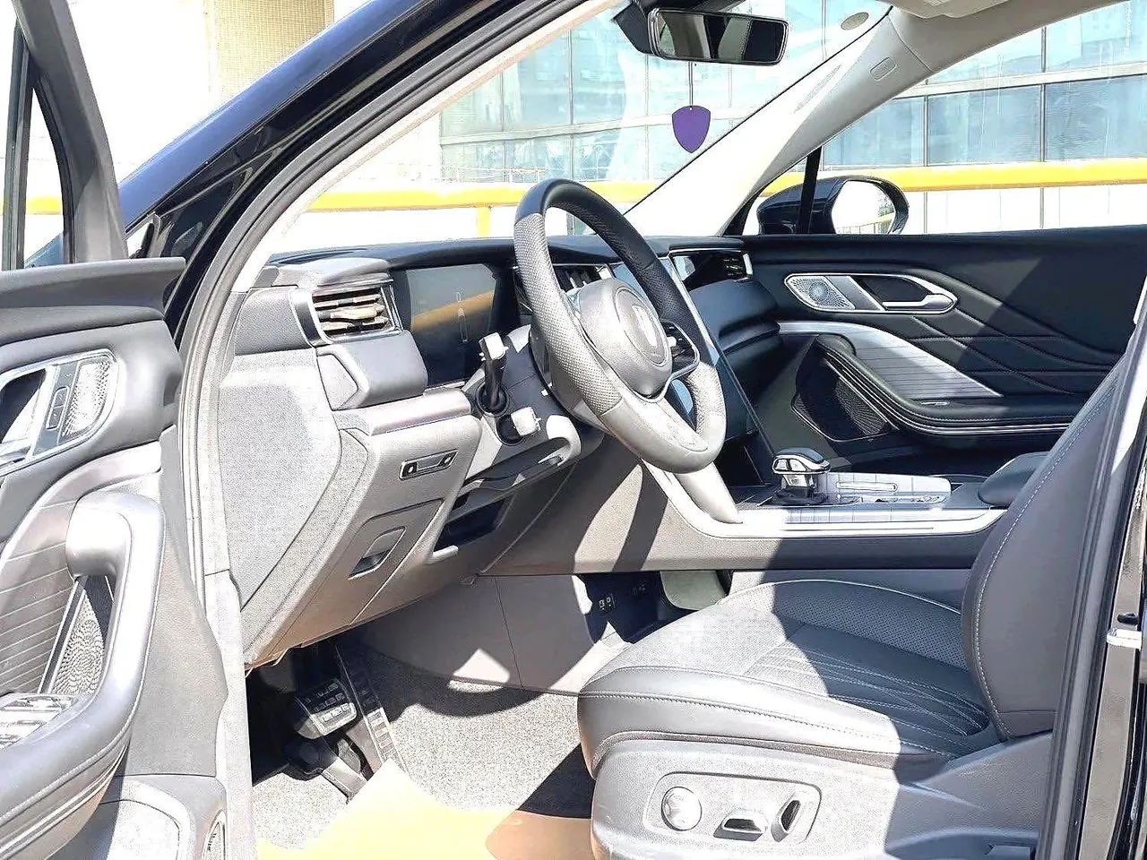 HongQi 2024 HS7 PHEV 2.0T 4-wheel drive flag smooth version 6-seat automatic gear 7