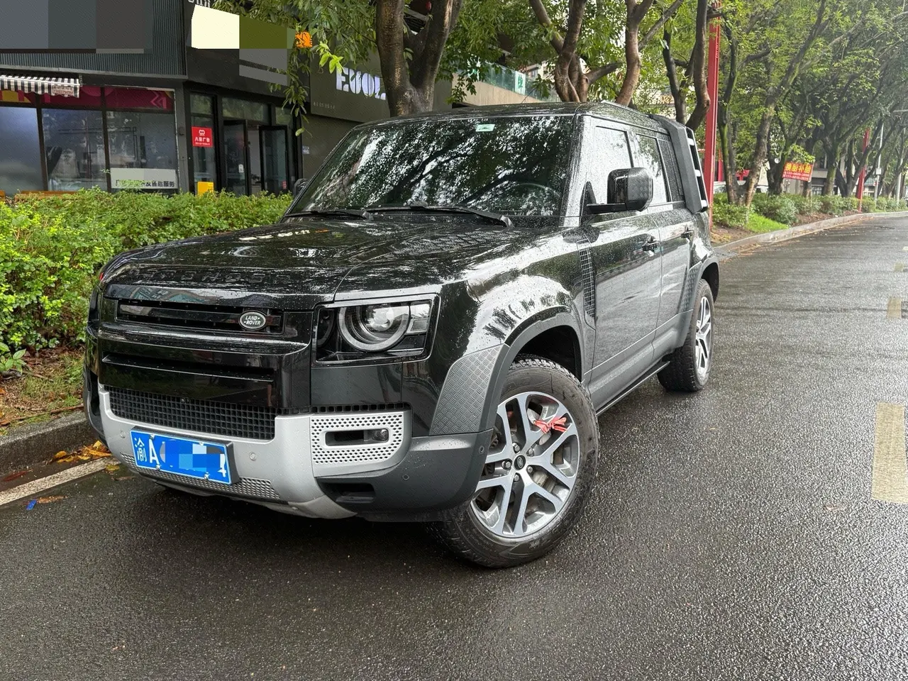Open image lightbox: Land Rover Guard (Imported) 2022 Guard 110 48V 3.0T P400 Diablo Special Edition Automatic Gear