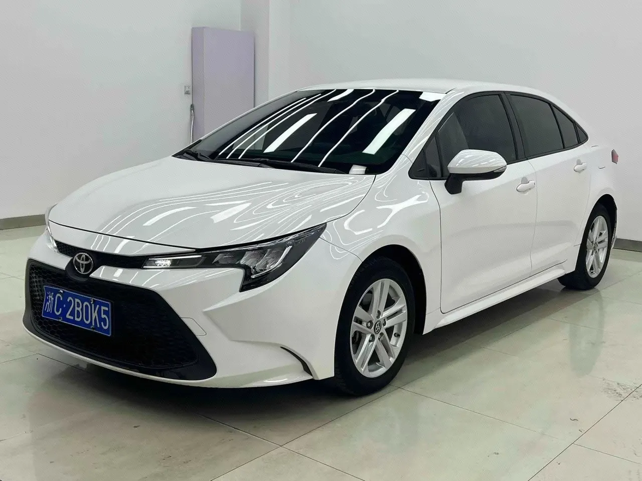 Open image lightbox: Toyota 2022 Lei Ling 1.2T Stepless 185T Deluxe Automatic Gear