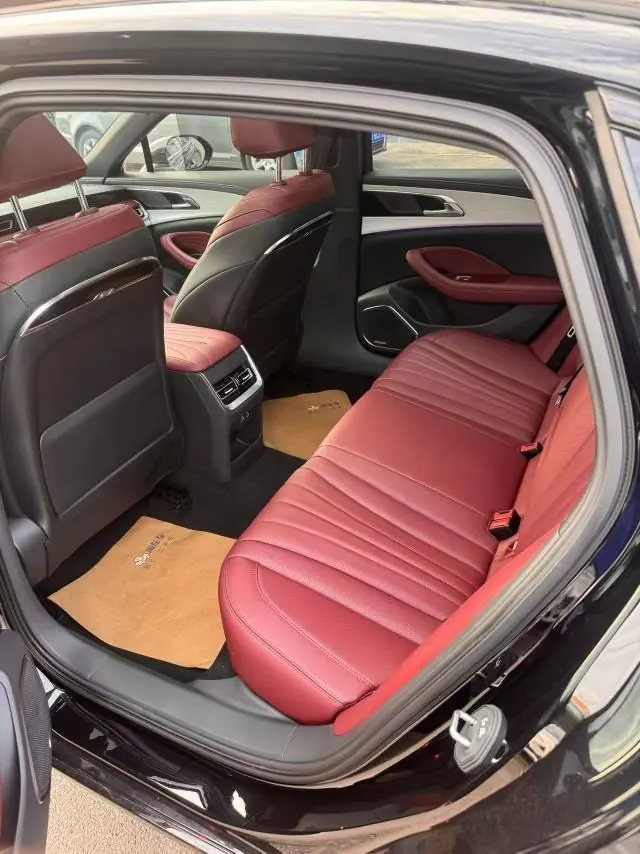 HongQi 2025 H5 2.0T Xuan Ying Edition Automatic Gear 3