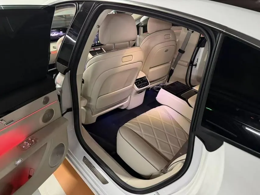 Luxeed 2024 S9 Ultra 4-wheel drive flagship automatic gear 4