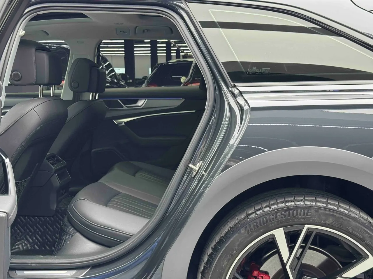 Audi A6 (Imported) 2023 A6 Allroad 48V 3.0TFSI 55TFSI Quattro Explorer Edition Automatic Gear 5