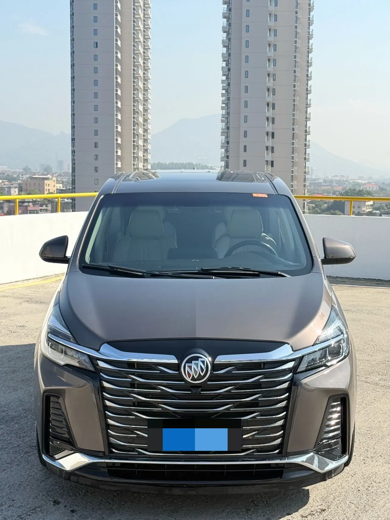 Buick 2022 GL8 Land Business Class 48V 2.0T 652T Luxury Automatic Gear 2