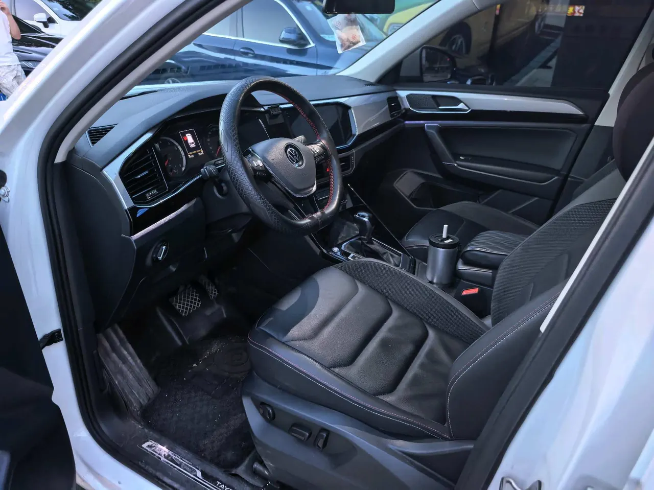 Volkswagen 2020 Tanyue 2.0TSI 330TSI Two-Drive Deluxe Zhilian Edition Pro Automatic Gear 2