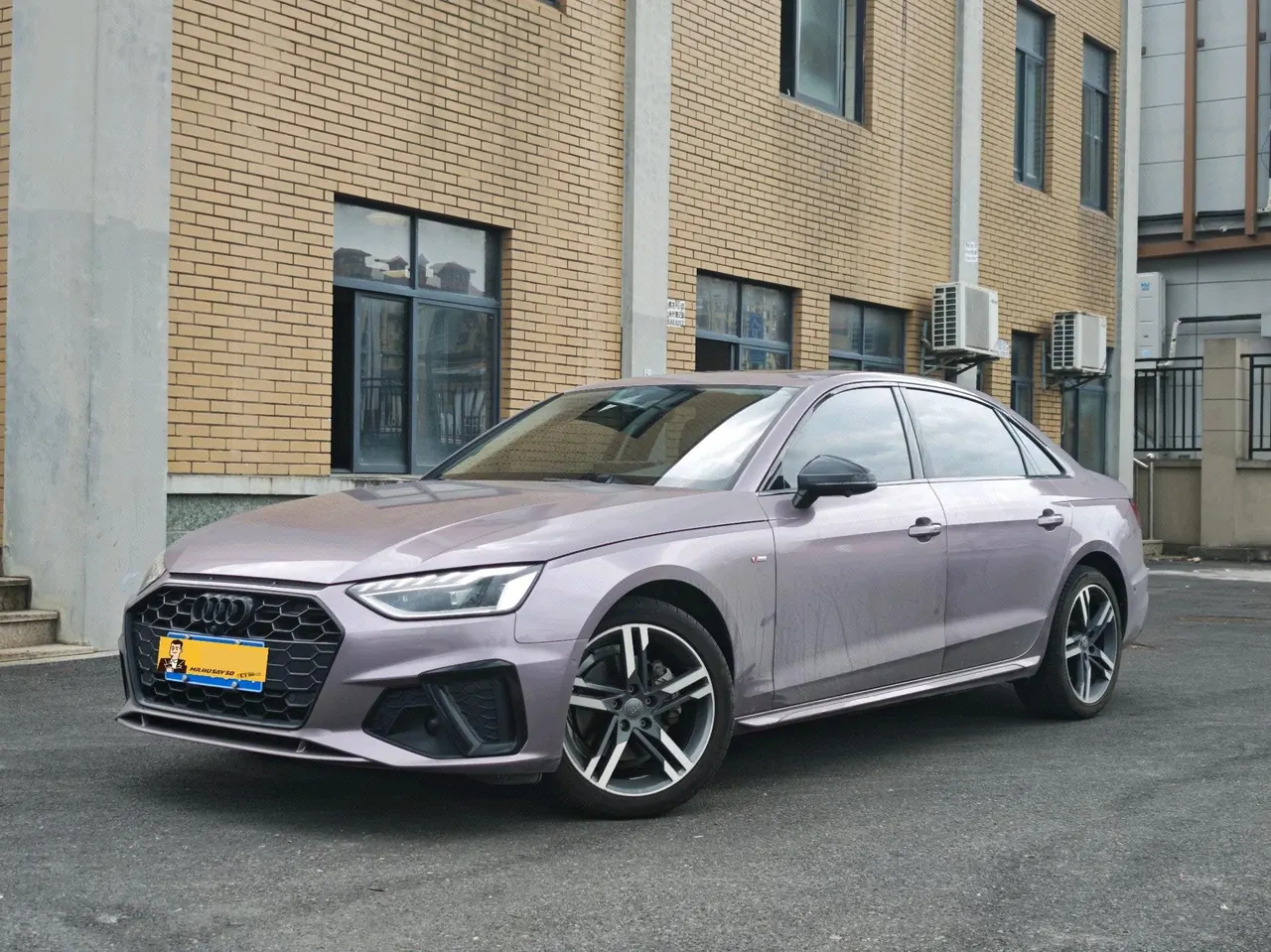Open image lightbox: Audi 2020 A4L 2.0TFSI 40TFSI Fashion Dynamic Automatic