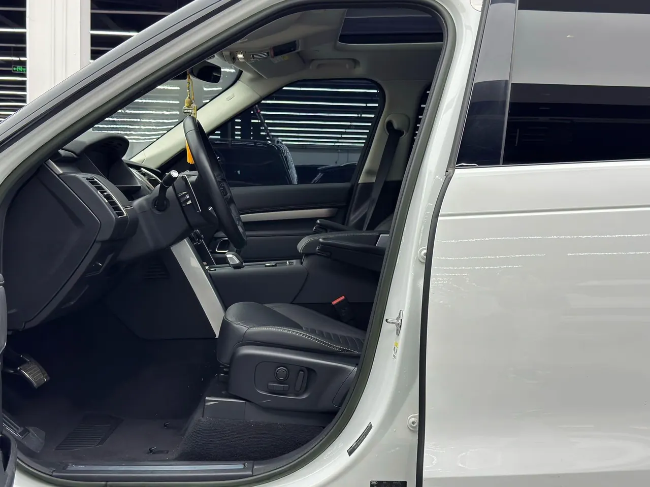 Land Rover found (imported) 2023 found 52.0 T 300PS S (modified) automatic gear 3
