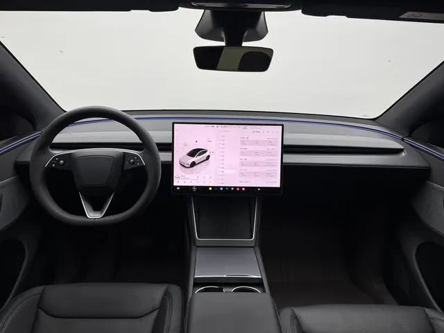 Tesla 2026 Model Y Rear-Wheel-Drive Automatic 2