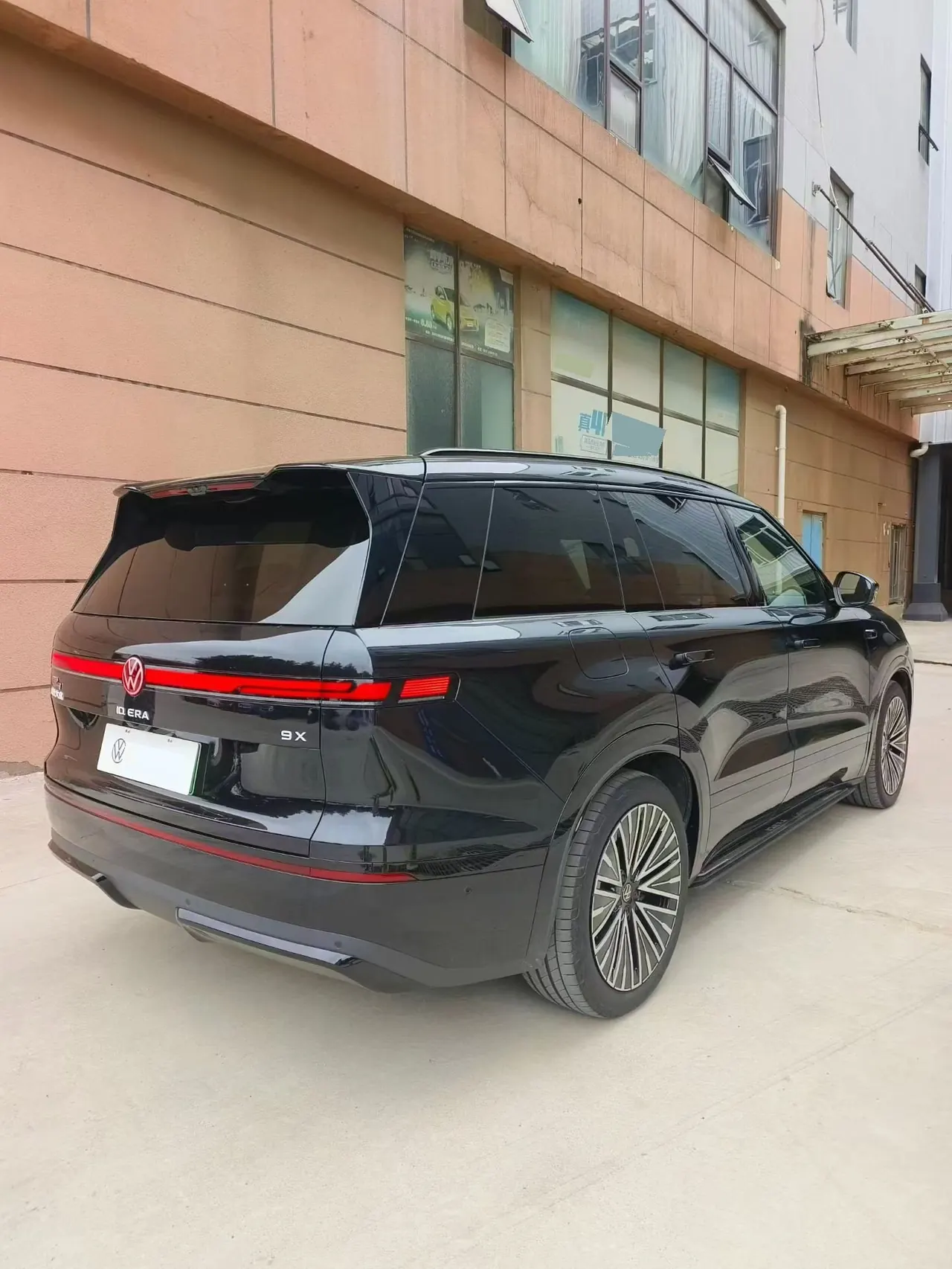 Volkswagen 2026 ID.ERA 9X Max 4-wheel drive automatic gear 9