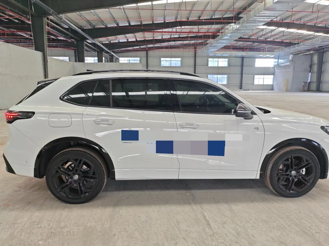 Volkswagen 2026 Tiguan L PRO 2.0TSI 380TSI Four-wheel Drive R-Line Smart Edition Automatic Gear 3