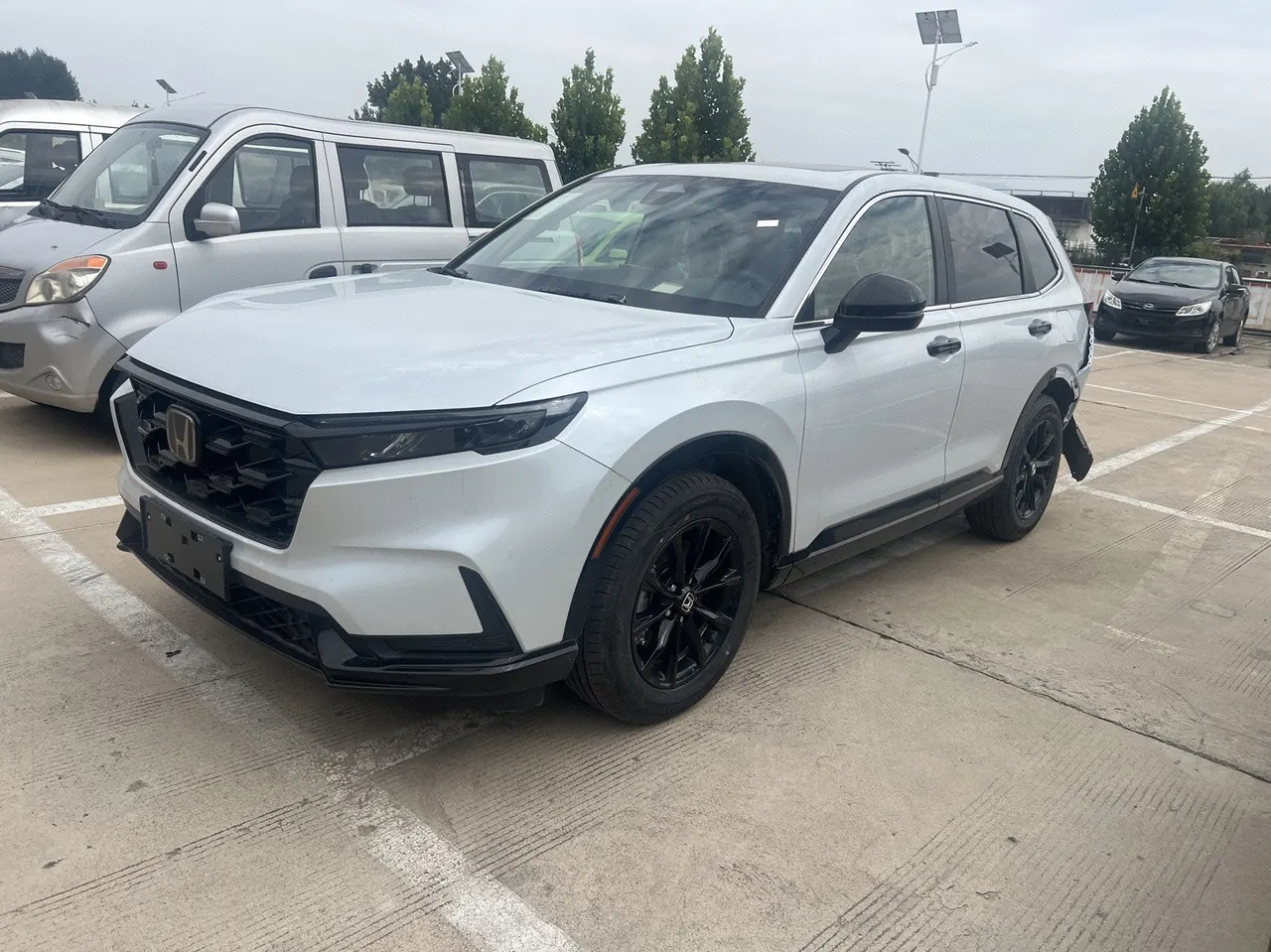 打开图片灯箱:Honda CR-V New Energy 2026 CR-V e:HEV 2.0 Stepless Global 30 Years Glory Two-Drive Smart Edition Automatic Gear