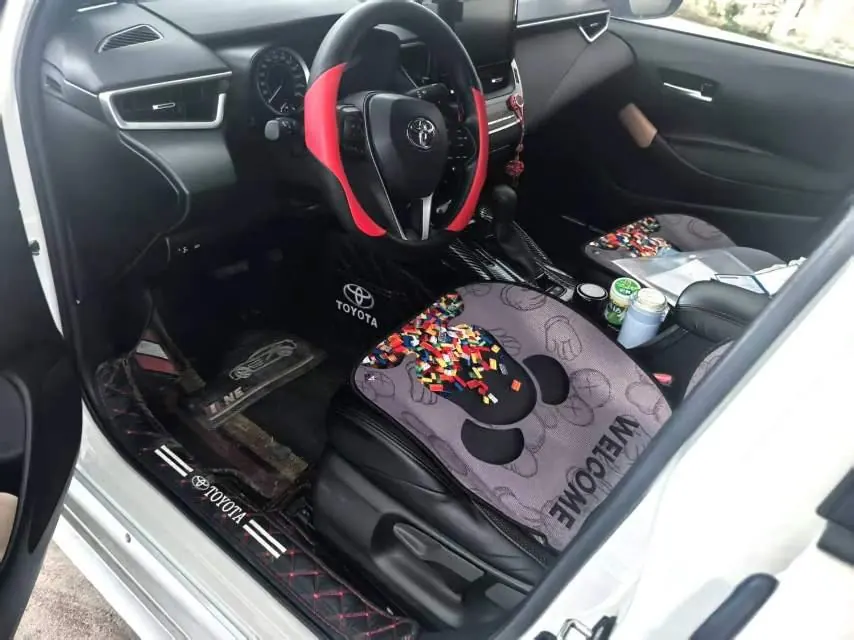Toyota 2021 Lei Ling 1.2T Stepless 185T Deluxe Automatic Gear 4