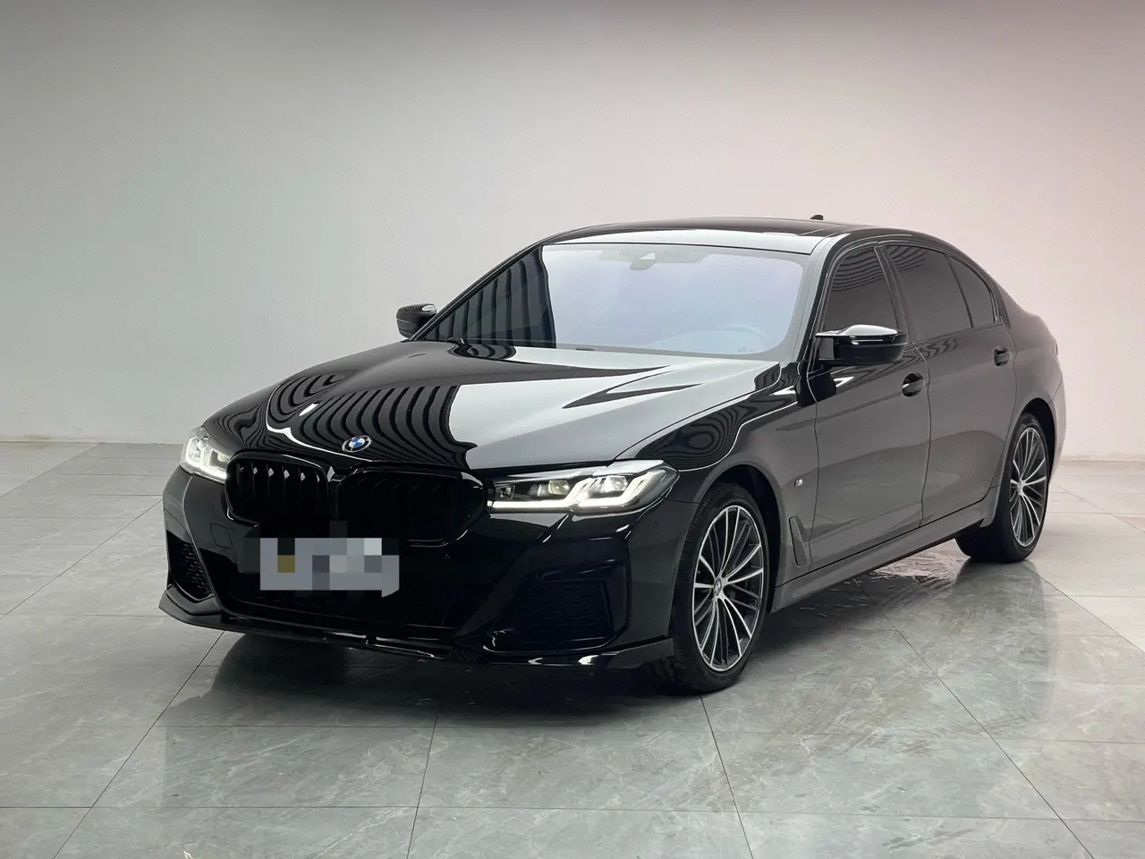 Open image lightbox: BMW 5 Series 2021 530Li 2.0T Leading M Sports Suit Automatic Gear