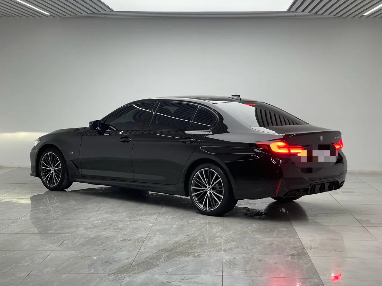 BMW 5 Series 2021 530Li 2.0T Leading M Sports Suit Automatic Gear 8