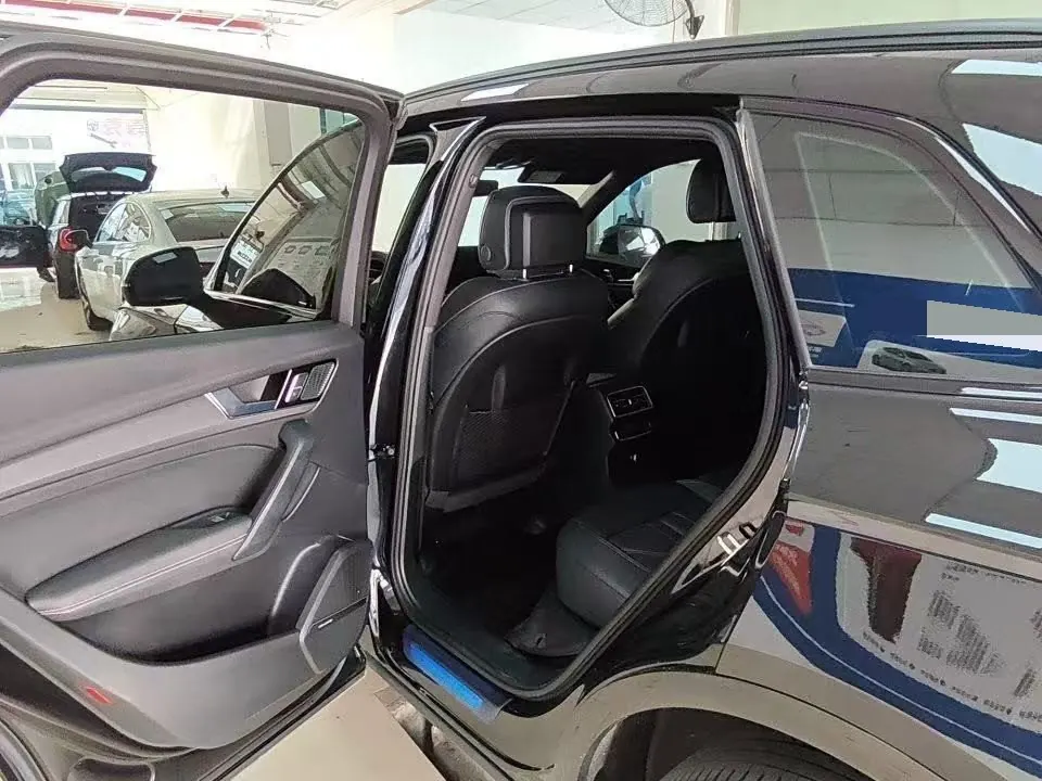 Audi 2024 Q5L 2.0TFSI 45TFSI luxury dynamic automatic transmission 3