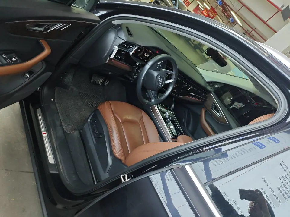 Audi Q7 (Imported) 2021 Q7 48V 3.0TFSI 55TFSI Quattro S line Honorable Automatic Gear 7