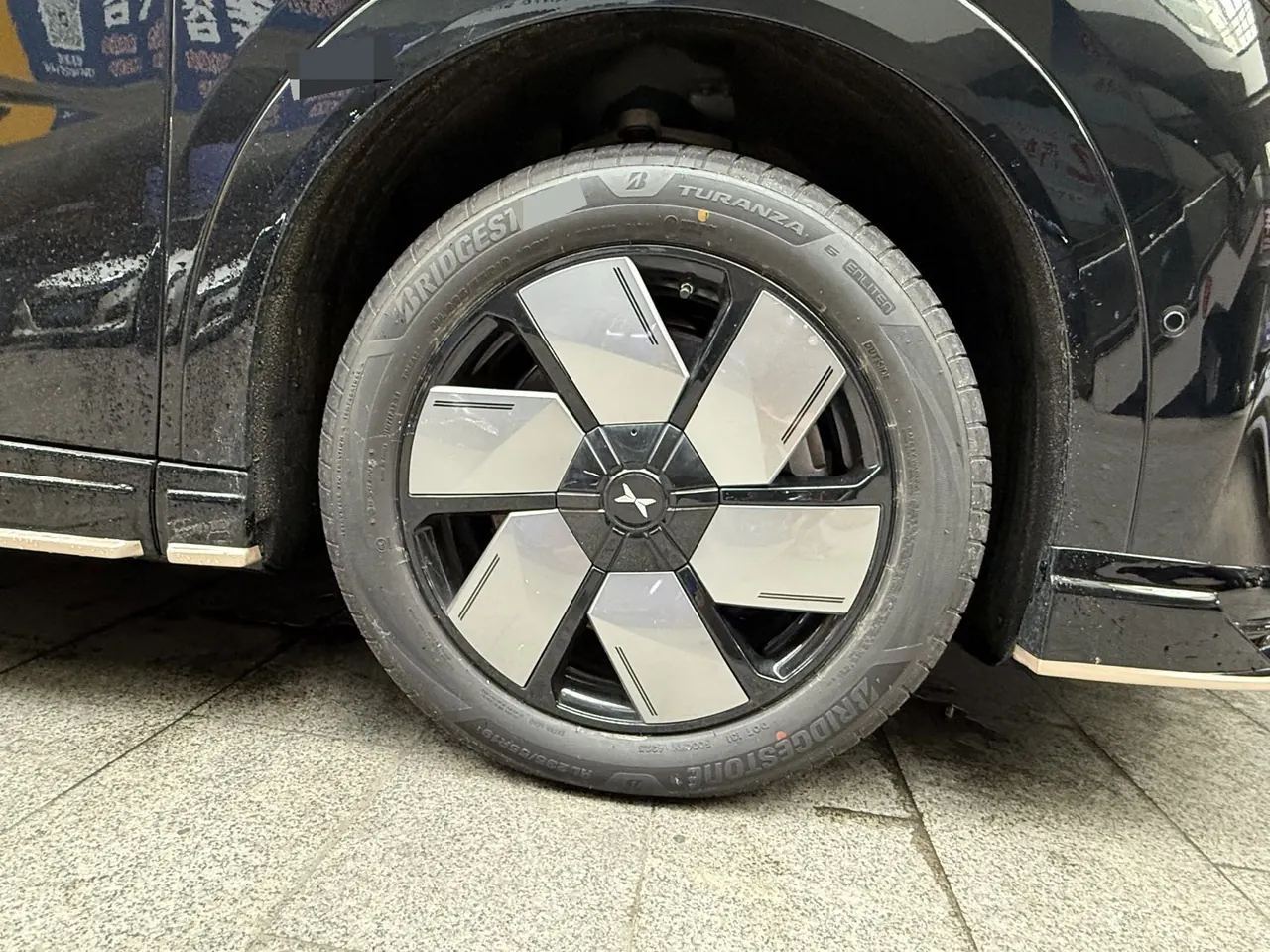 Xpeng 2024X9 702 long endurance Max automatic gear 9