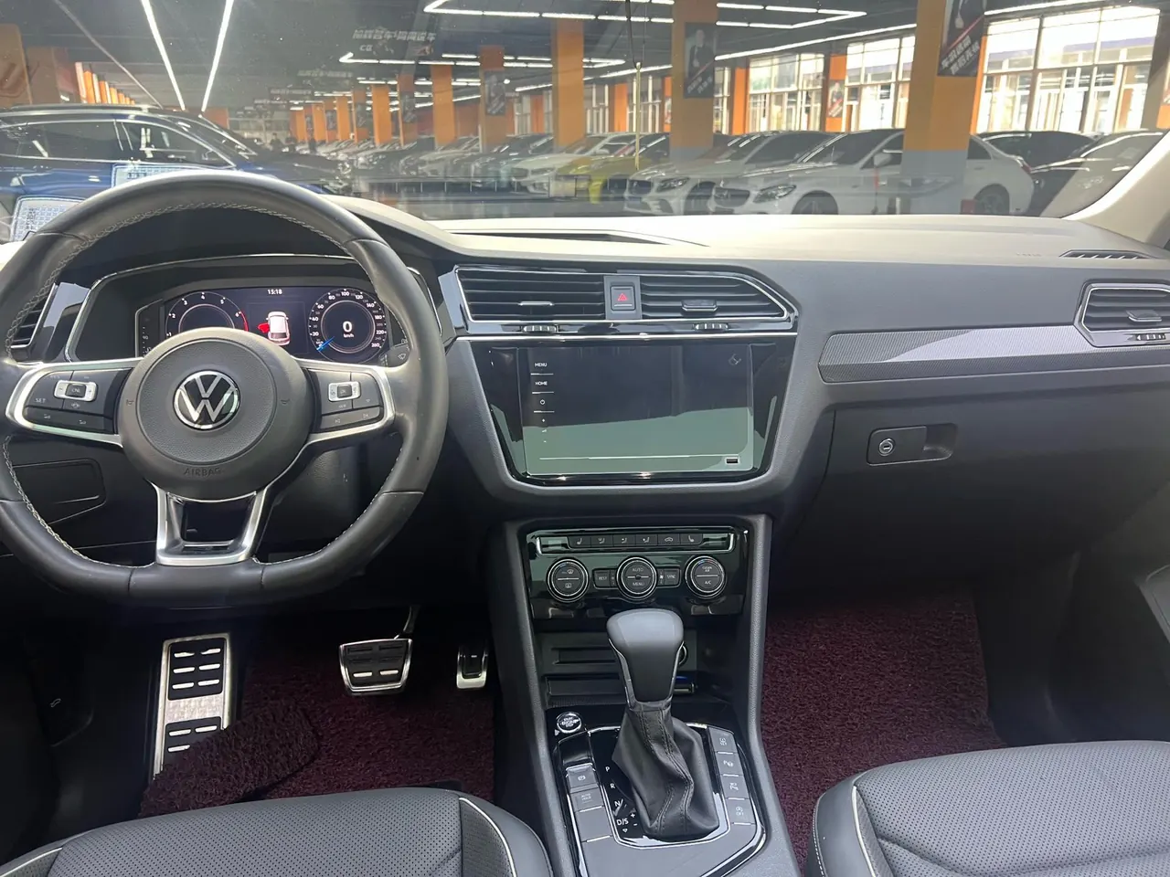 Volkswagen 2021 Tiguan L R-Line 2.0TSI 330TSI Two-Drive Ultimate Automatic Gear 7