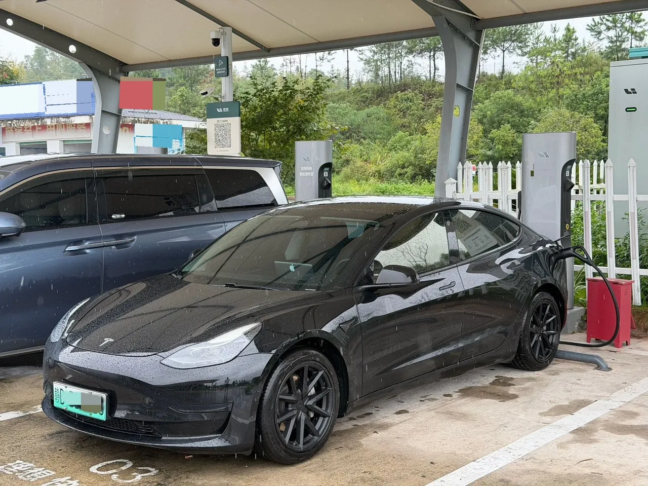 Open image lightbox: Tesla 2021 Model 3 Standard Endurance Rear Drive Upgraded Automatic Gear