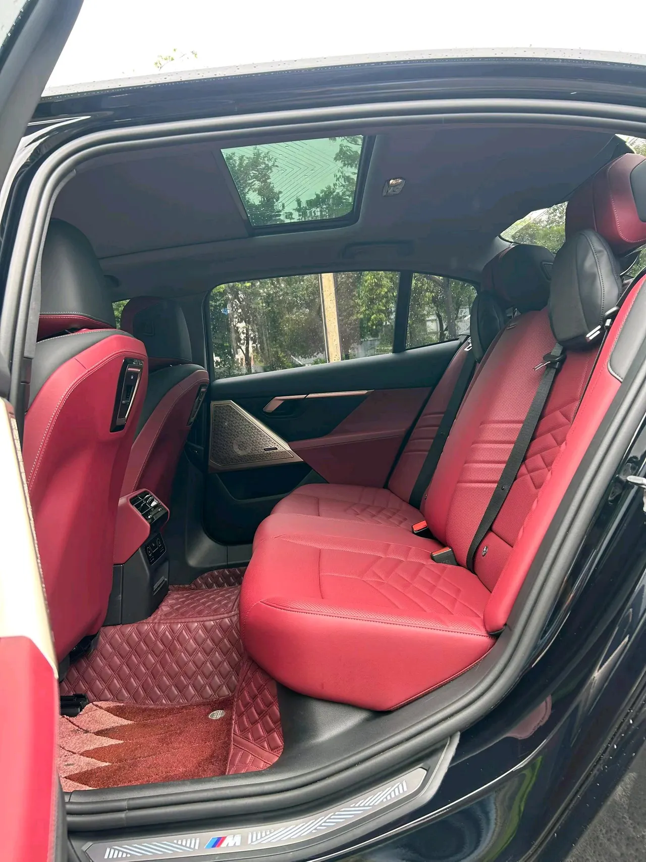 Open image lightbox: BMW 5 series 2024 530Li 48V 2.0T exclusive m sports suit automatic gear