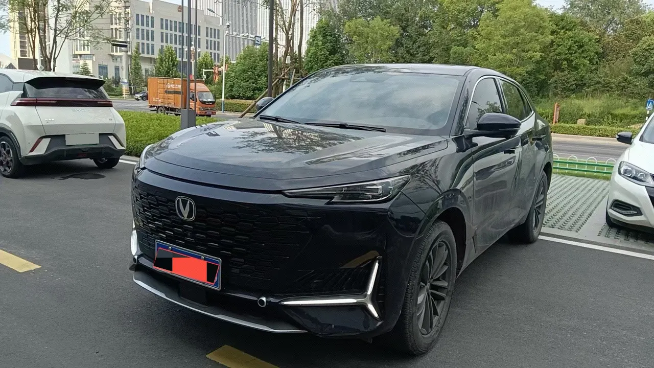 Open image lightbox: ChangAn 2024 UNI-K 2.0T Two-Drive Yuesang Automatic Gear