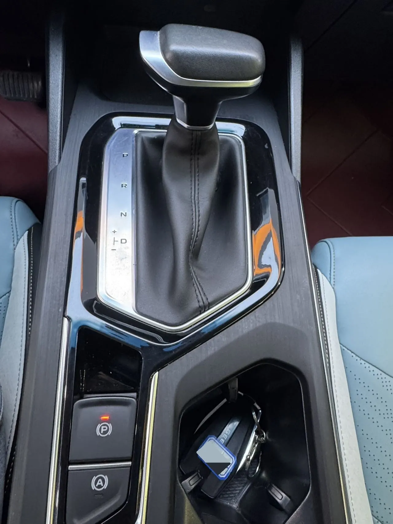 Geely 2022 Emgrand S 1.4T Stepless Crossover Player Edition Automatic Gear 16