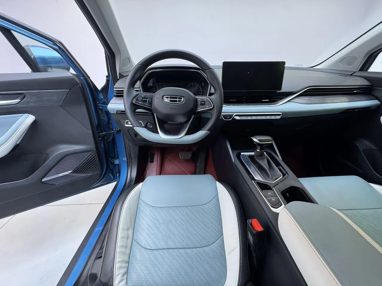 Geely 2022 Emgrand S 1.4T Stepless Crossover Player Edition Automatic Gear 9