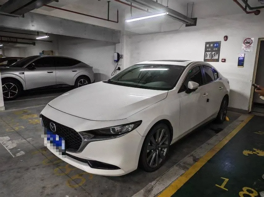打开图片灯箱:Mazda 3 Oncorsela 2021 Mazda 3 Oncorsela-sedan 2.0 elegant automatic gear