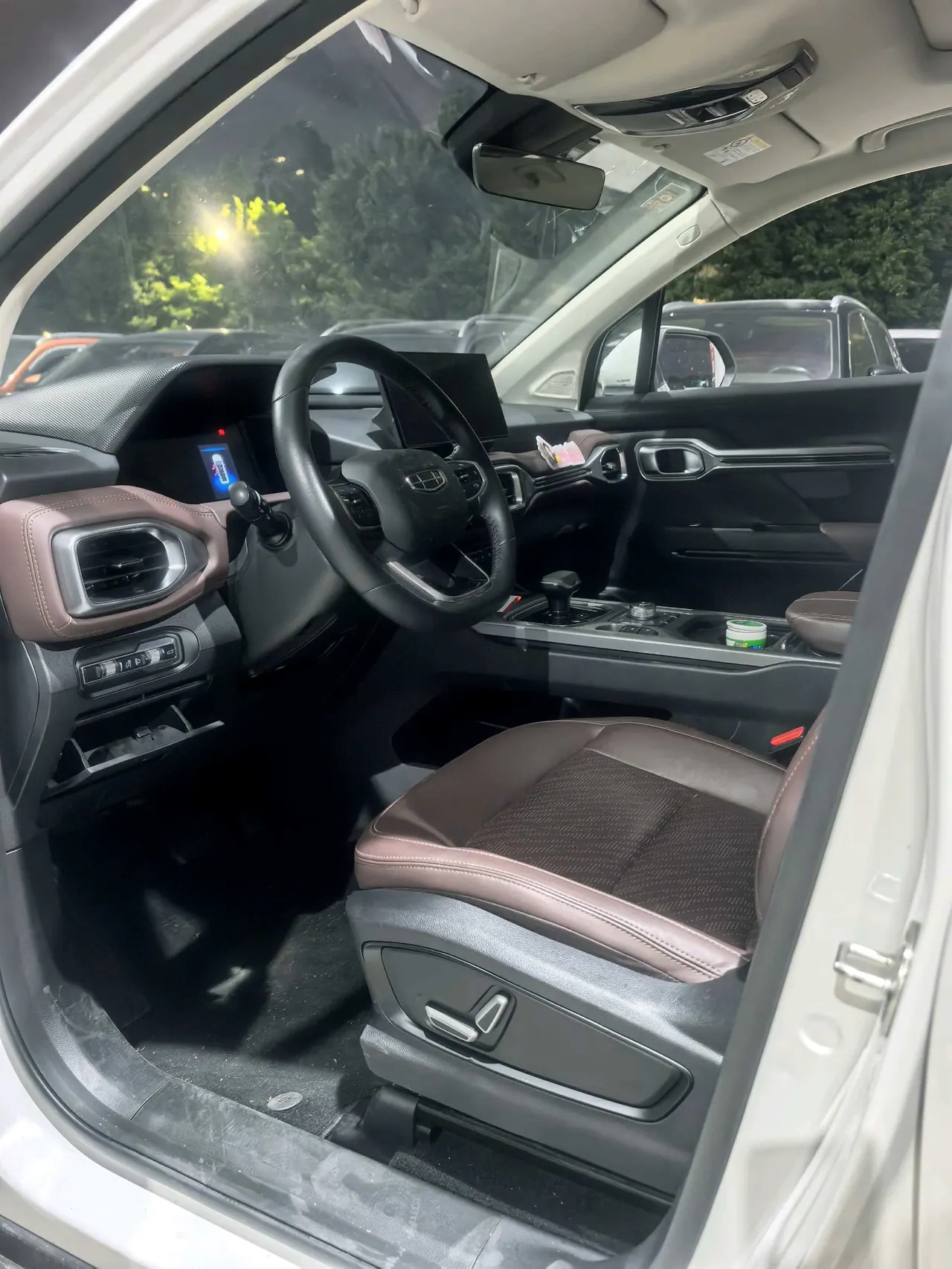 Geely 2022 Hao Yue 1.8TD Luxury 7-seat Automatic Transmission 6