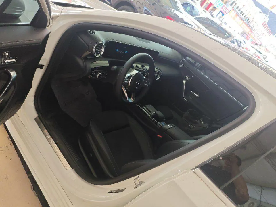 Mercedes Benz Class A 2021 A 200 L 1.3T Fashion Automatic Gear 3