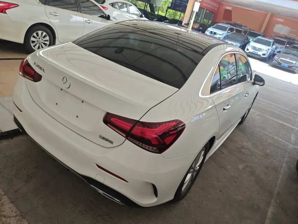 Mercedes Benz Class A 2021 A 200 L 1.3T Fashion Automatic Gear 4