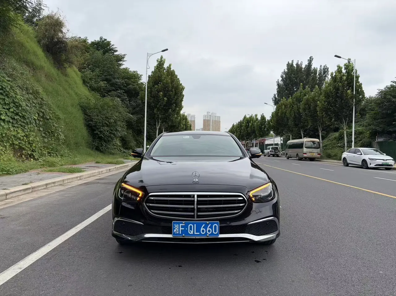 Mercedes Benz E Class 2021 E 300 L 2.0T Luxury Automatic Gear 2
