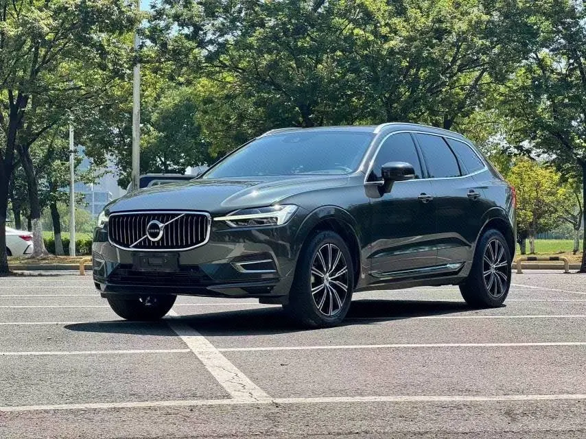 Open image lightbox: Volvo 2021 XC60 2.0T T5 4-wheel drive Zhiyuan Deluxe Edition Automatic Gear
