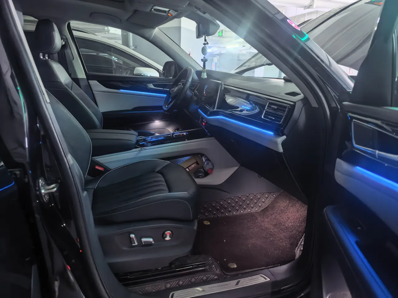 Volkswagen 2022 Tuang 2.0TSI 380TSI 4WD Respect Deluxe Automatic Transmission 4