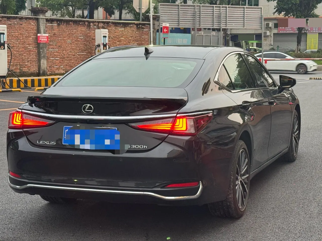 Lexus ES (Imported) 2022 ES300h 2.5 Stepless Premium Edition Automatic Gear 3