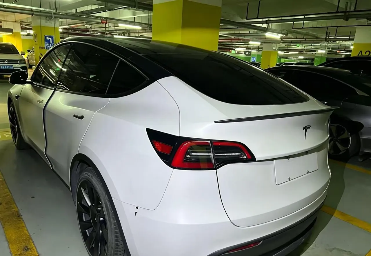 Tesla 2021 Model Y Standard Endurance Rear Drive Automatic Gear 4