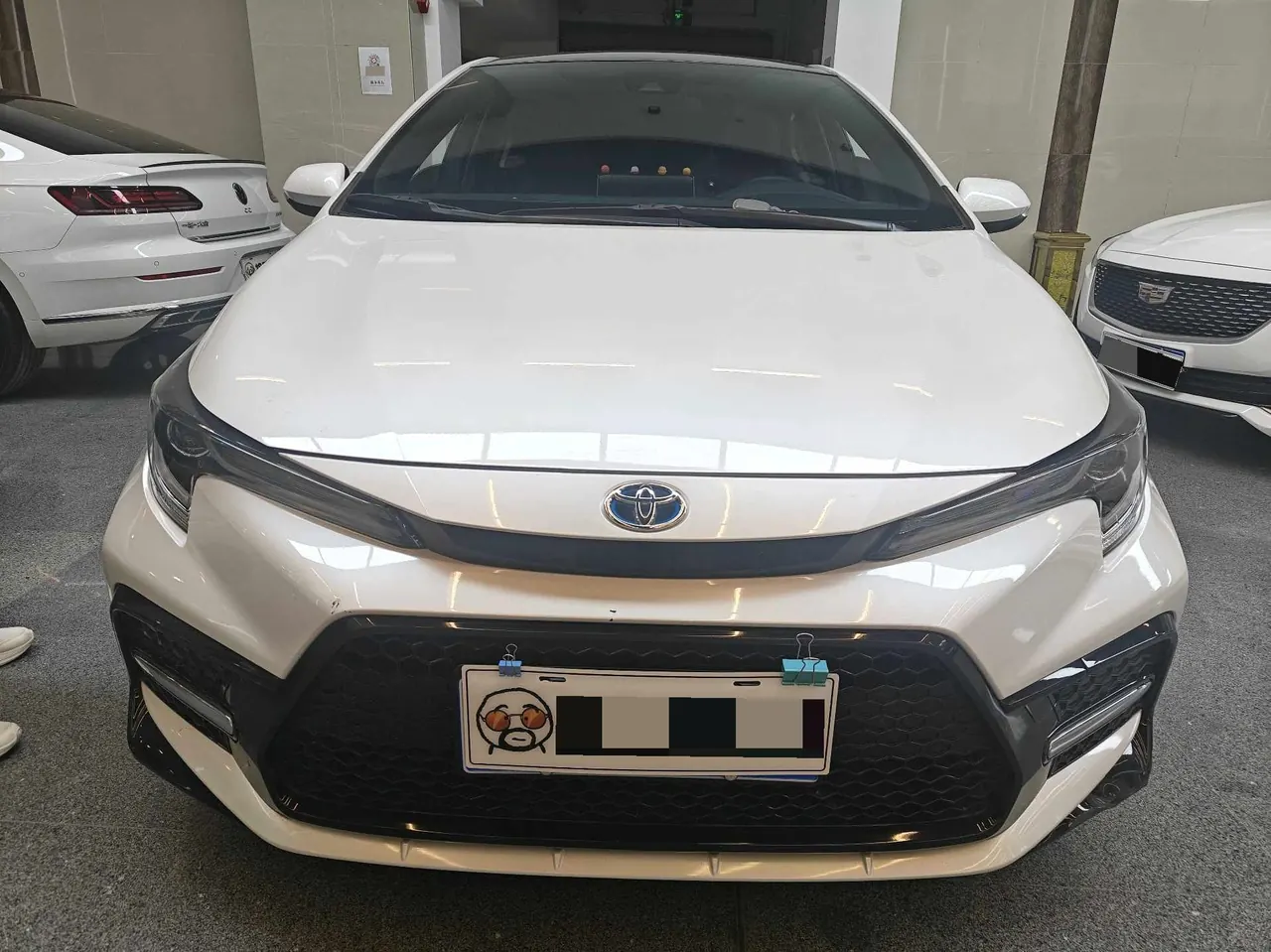Toyota 2021 Lei Ling Shuangqing 1.8H Stepless Sports Edition Automatic Gear 2