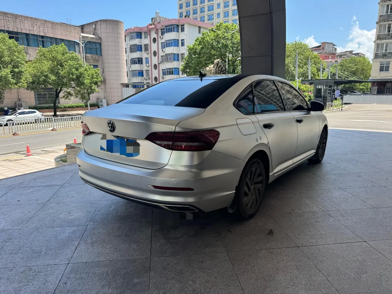 Volkswagen 2022 Lavida 1.4TSI 280TSI Deluxe Edition Automatic Gear 3