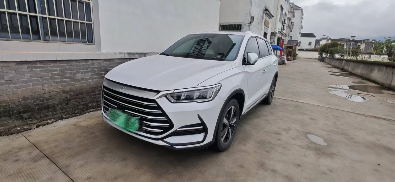 打开图片灯箱:BYD Song PLUS New Energy 2021 Song PLUS DM-i 1.5 Stepless 110KM Flagship Automatic Gear
