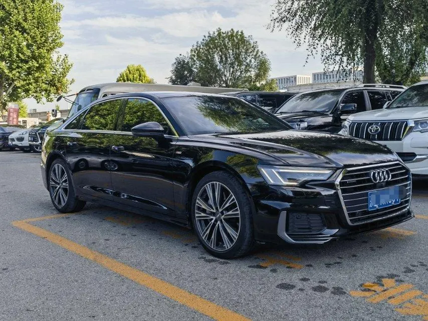 Audi 2021 A6L 48V 3.0TFSI 55TFSI Quattro enjoy elegant automatic gear 3
