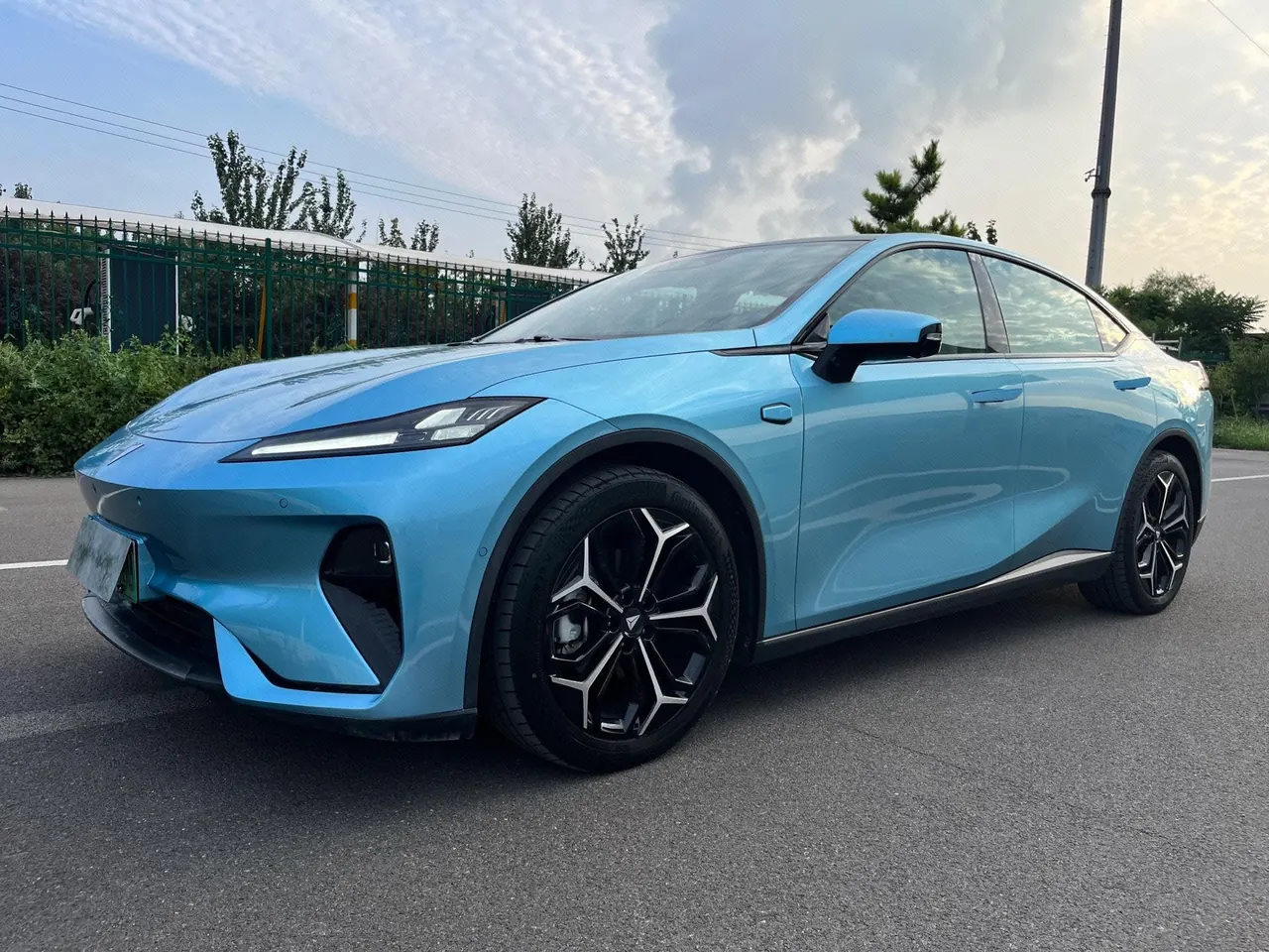 Open image lightbox: ChangAn Deepal 2024 L 07 230Max Dry Kun Zhijia ADS SE Range-extended Automatic Gear