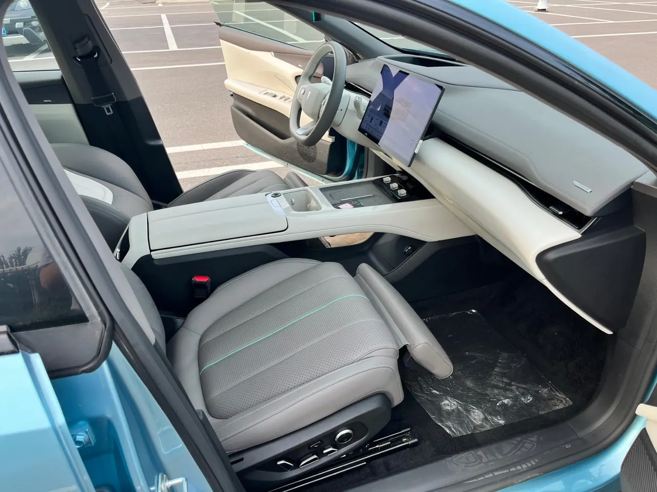 ChangAn Deepal 2024 L 07 230Max Dry Kun Zhijia ADS SE Range-extended Automatic Gear 10