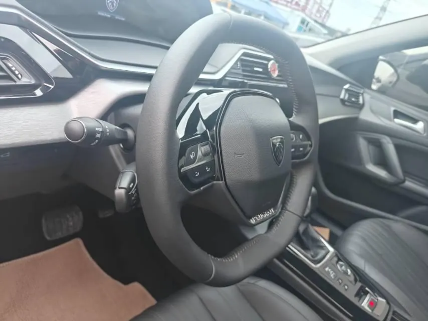 Peugeot 2024 408 1.5T 360THP 3