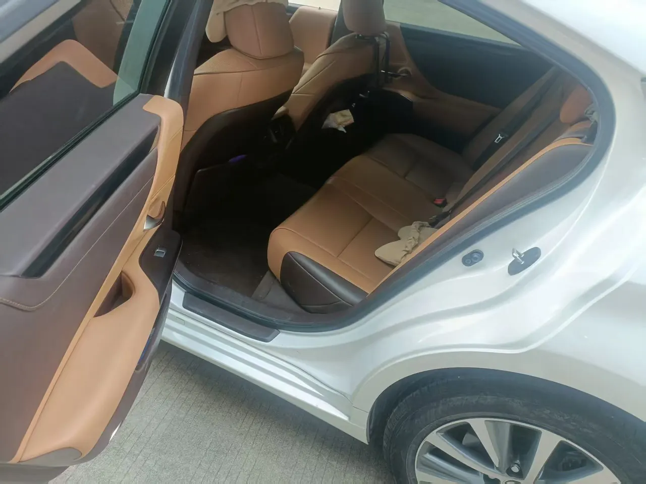Lexus ES (Imported) 2021 ES200 2.0 Stepless Premium Edition Automatic Gear 3