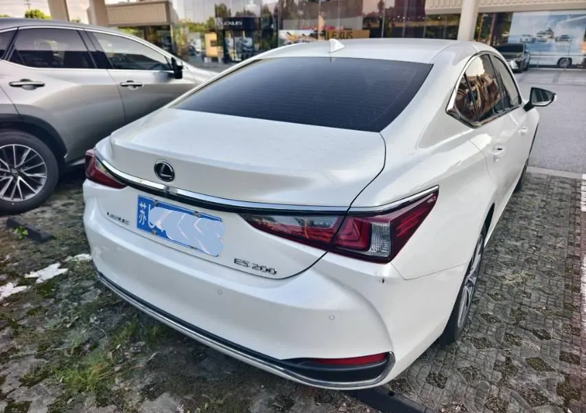 Lexus ES (Imported) 2021 ES200 2.0 Stepless Premium Edition Automatic Gear 4