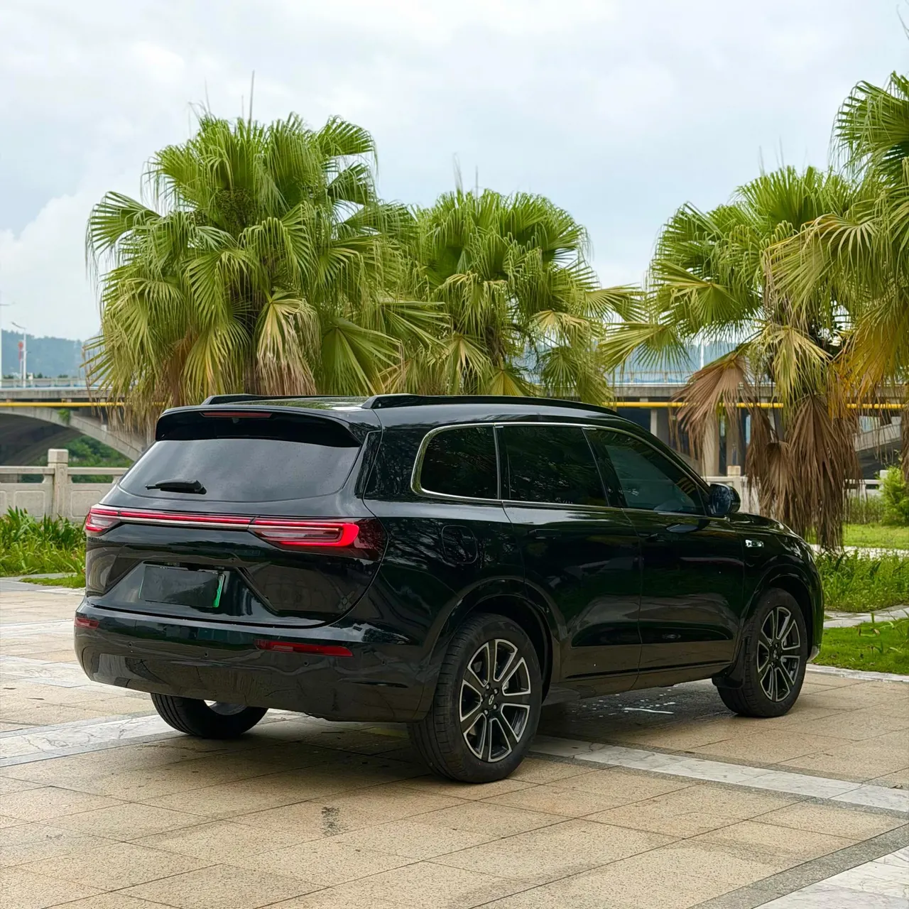 AITO 2024 AITO M7 Smart Drive Four-wheel Drive Ultra Edition 5-seat Automatic Gear 5