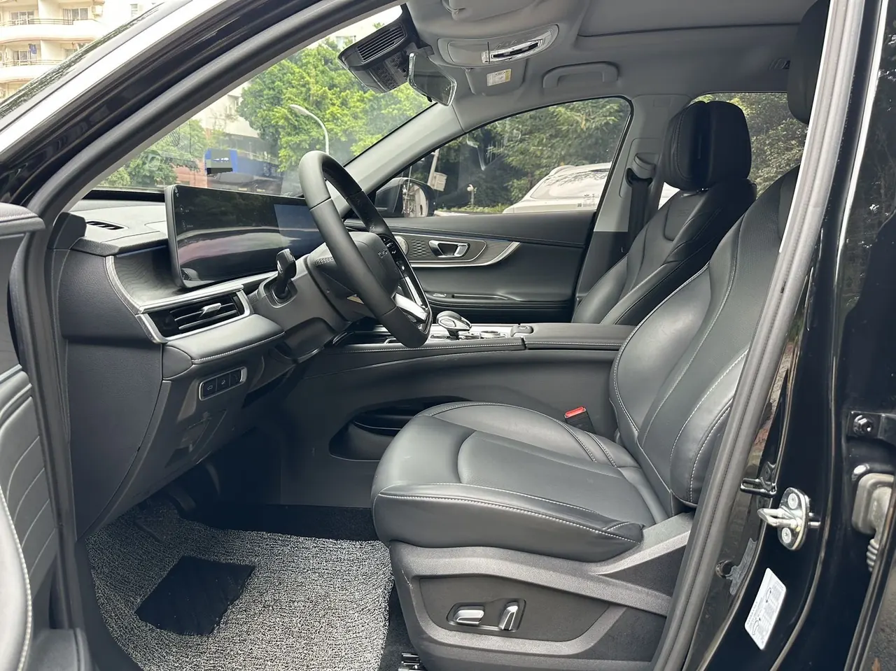 Chery 2024 Ruihu 8 PRO 1.6T 290T Champion Edition Two-Drive Peak Edition 7-seat Automatic Gear 5