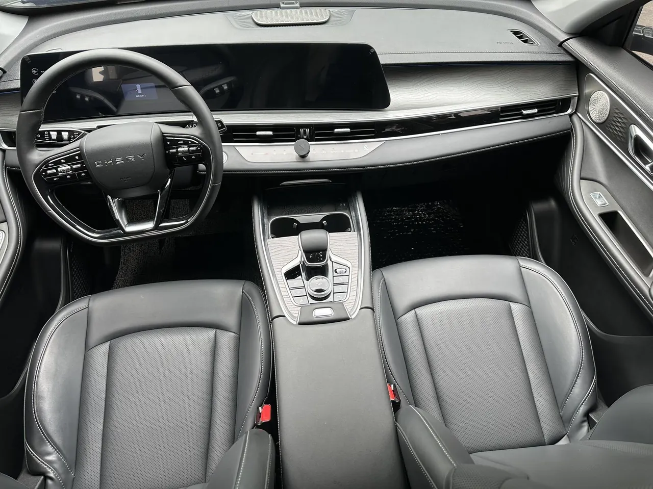 Chery 2024 Ruihu 8 PRO 1.6T 290T Champion Edition Two-Drive Peak Edition 7-seat Automatic Gear 6
