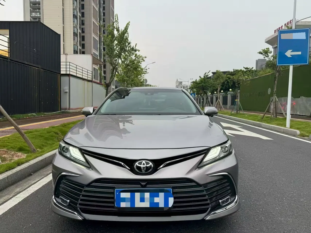 Toyota 2021 Camry 2.5G Deluxe Edition Automatic Gear 2