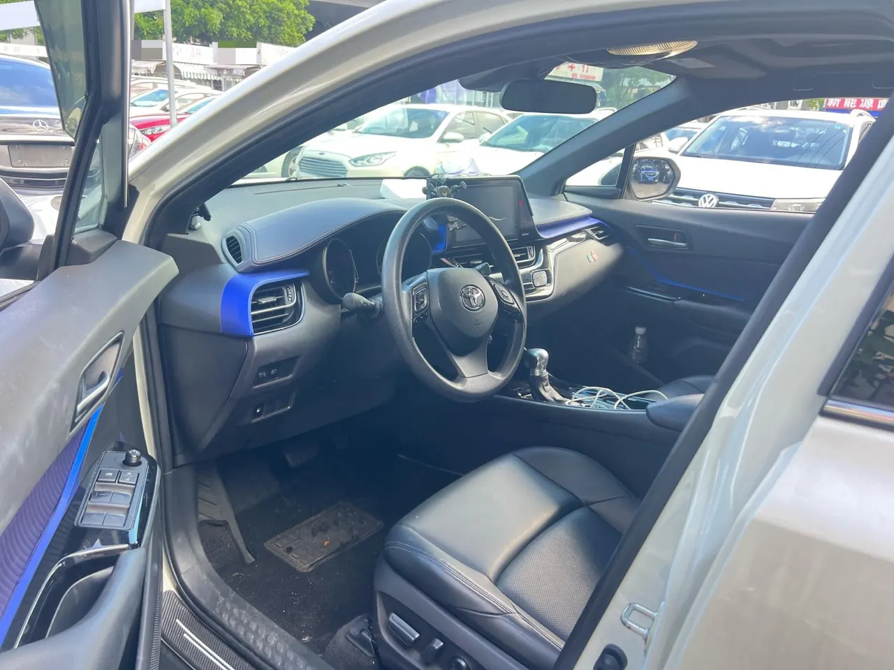Toyota 2020 C- HR 2.0 stepless elite version of automatic transmission 7