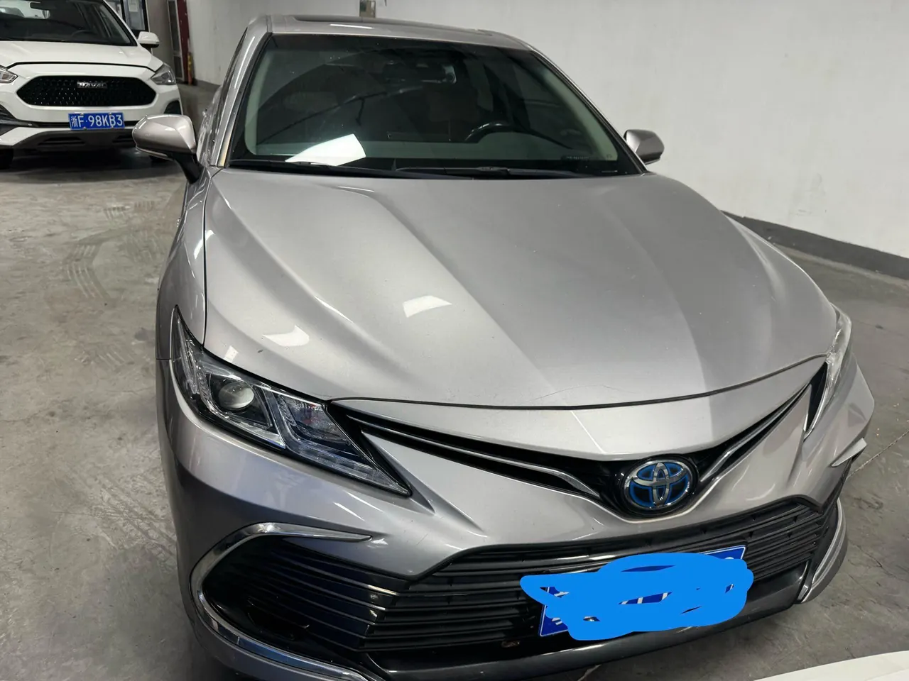 Toyota 2021 Camry Dual Engine 2.5HGVP Stepless Leading Edition Automatic Gear 4